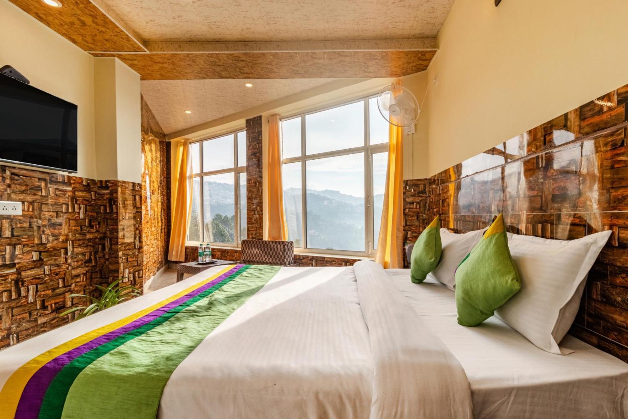 Hotel Treebo Srishti Vaikunth With Mountain View Shimla Exterior foto