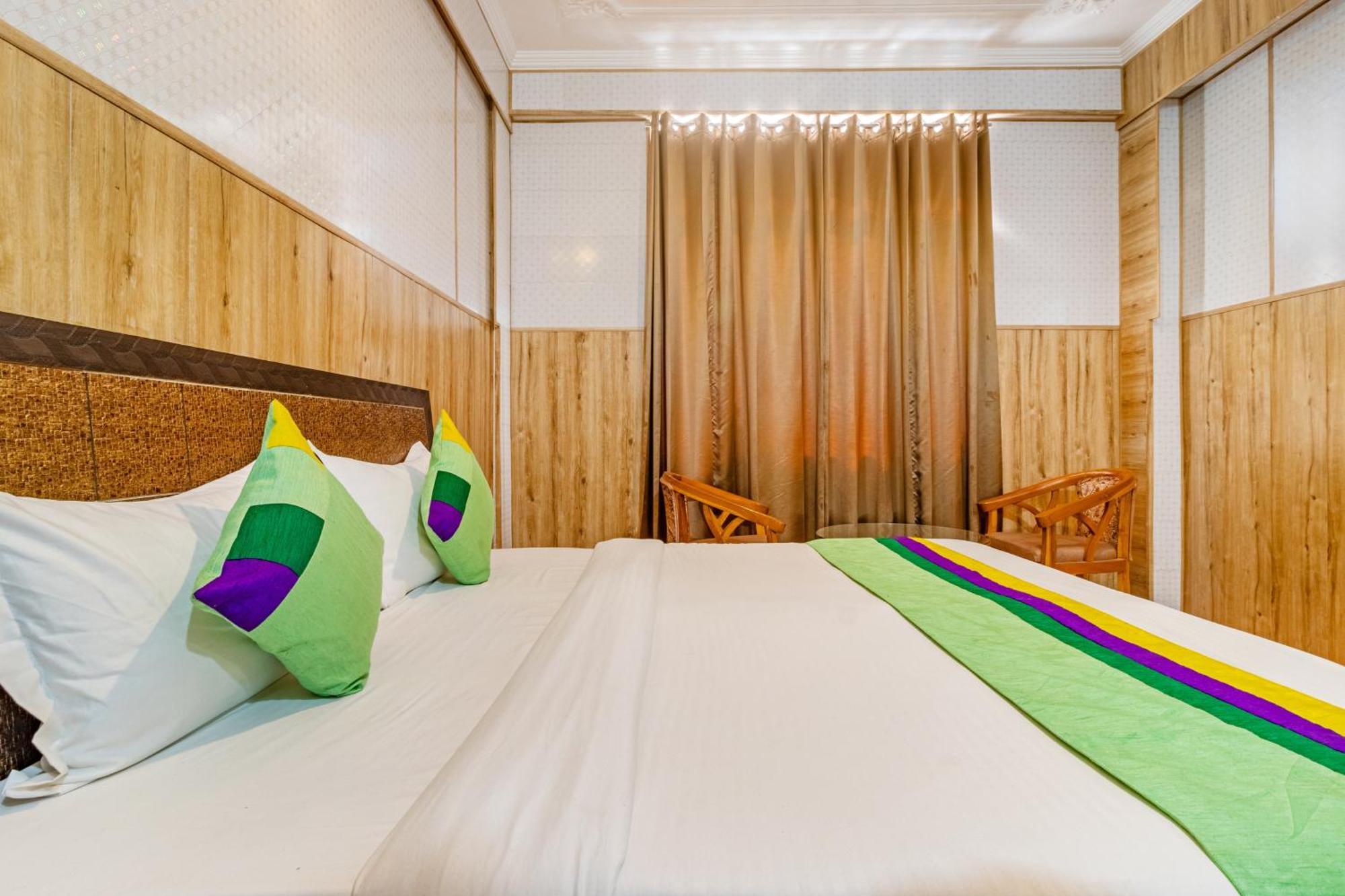 Hotel Treebo Srishti Vaikunth With Mountain View Shimla Exterior foto